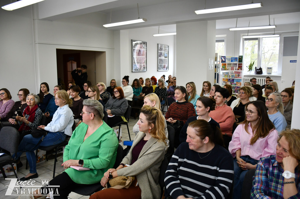 W Bibliotece Pedagogicznej o spektrum autyzmu