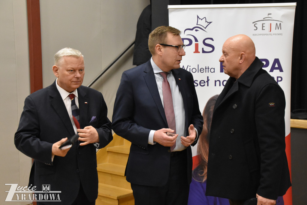 Parlamentarzyści PiS przyjechali do Mszczonowa