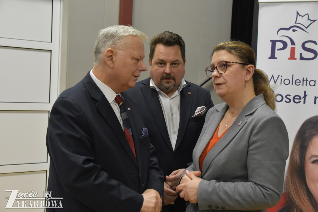 Parlamentarzyści PiS przyjechali do Mszczonowa