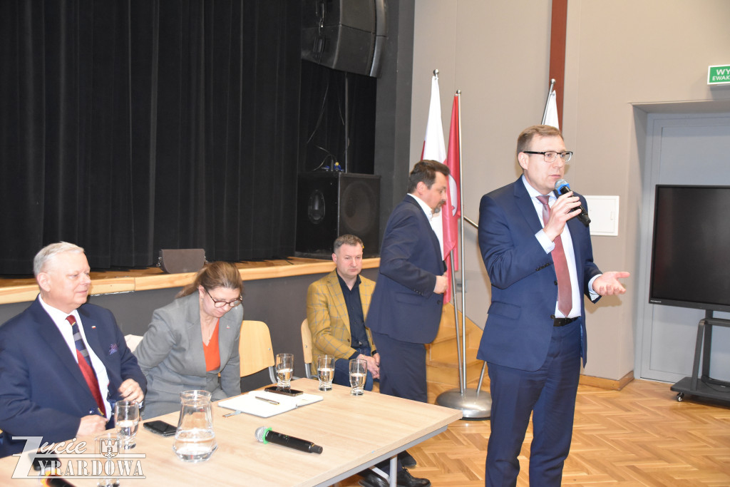 Parlamentarzyści PiS przyjechali do Mszczonowa