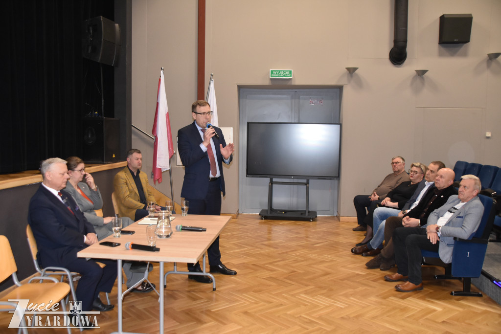 Parlamentarzyści PiS przyjechali do Mszczonowa