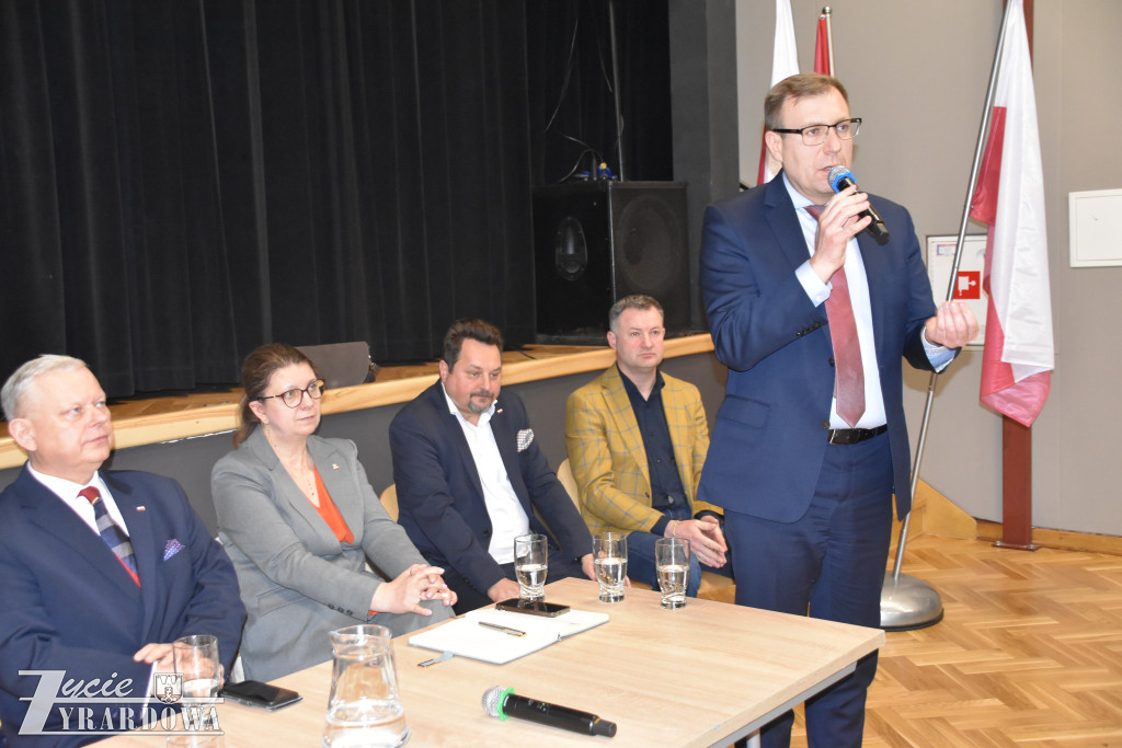 Parlamentarzyści PiS przyjechali do Mszczonowa