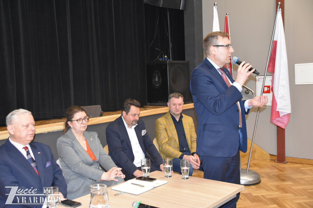 Parlamentarzyści PiS przyjechali do Mszczonowa