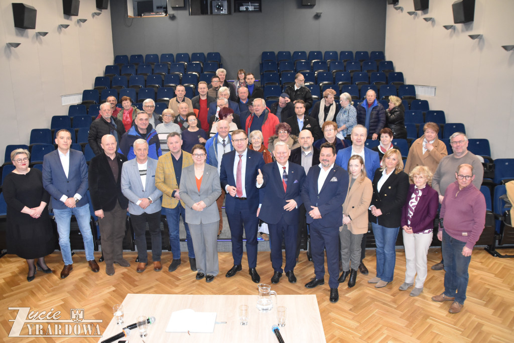 Parlamentarzyści PiS przyjechali do Mszczonowa