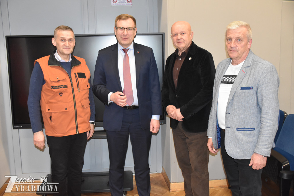 Parlamentarzyści PiS przyjechali do Mszczonowa