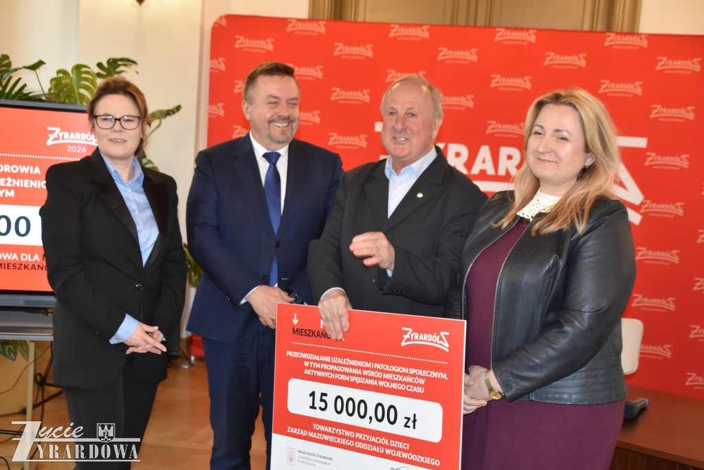 Prezydent przekazał 900 tysięcy na czynienie dobra