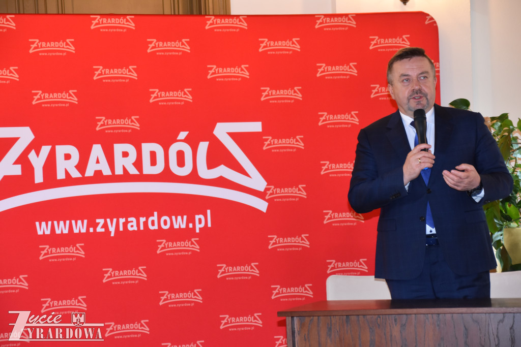 Prezydent przekazał 900 tysięcy na czynienie dobra