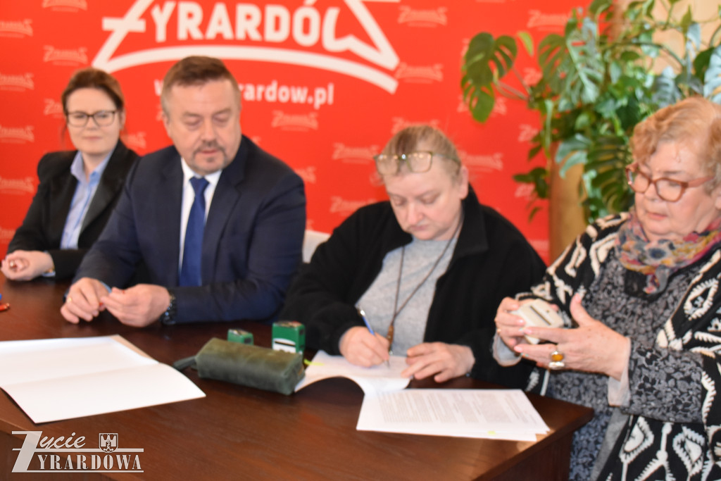 Prezydent przekazał 900 tysięcy na czynienie dobra