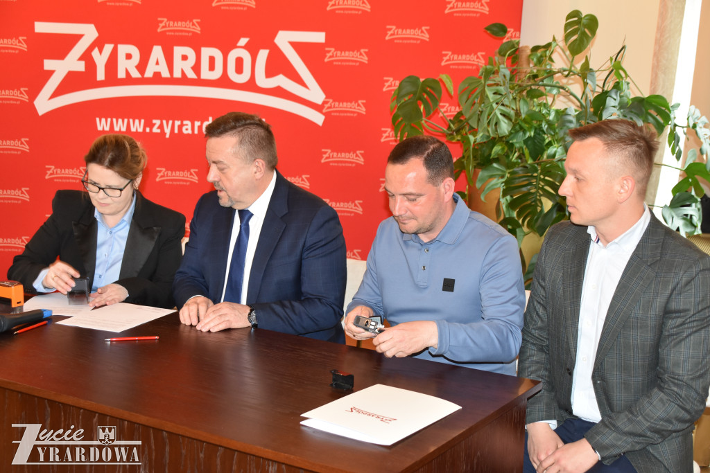 Prezydent przekazał 900 tysięcy na czynienie dobra