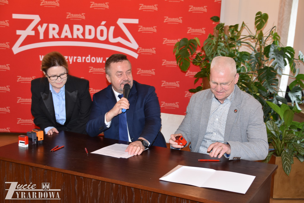 Prezydent przekazał 900 tysięcy na czynienie dobra