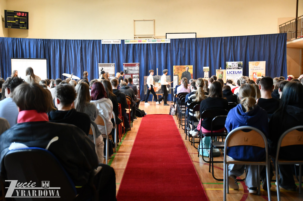 Dzień Patrona w szkole wysokich lotów