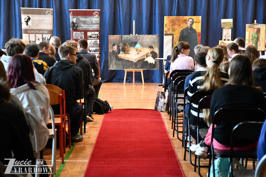 Dzień Patrona w szkole wysokich lotów