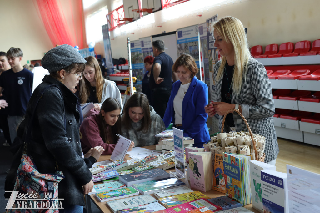 IX Powiatowe Targi Edukacyjne