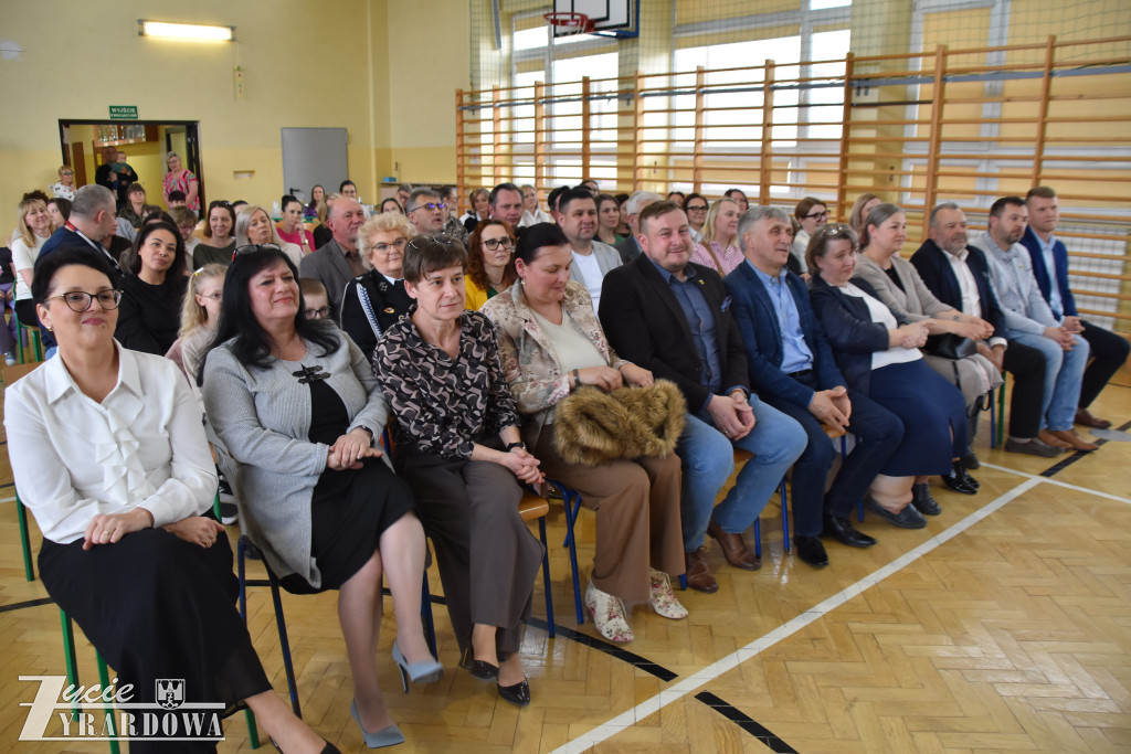 Literacki sukces młodych autorów z Bartnik