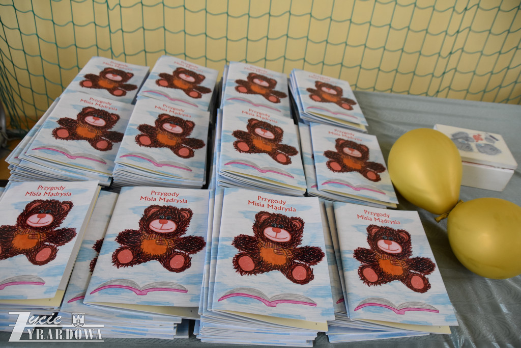 Literacki sukces młodych autorów z Bartnik