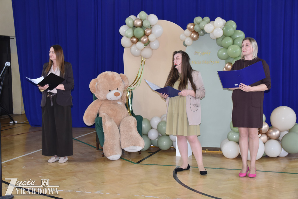 Literacki sukces młodych autorów z Bartnik