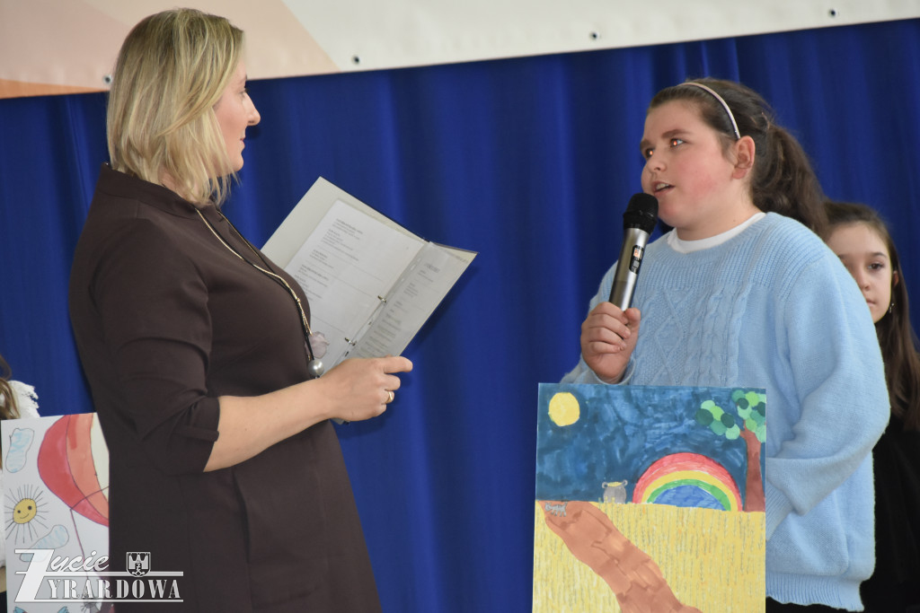 Literacki sukces młodych autorów z Bartnik