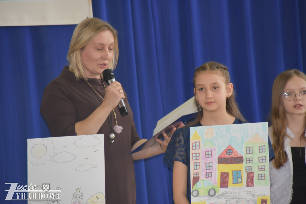 Literacki sukces młodych autorów z Bartnik