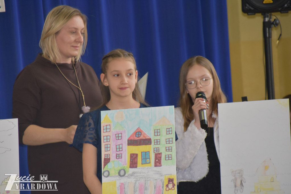 Literacki sukces młodych autorów z Bartnik