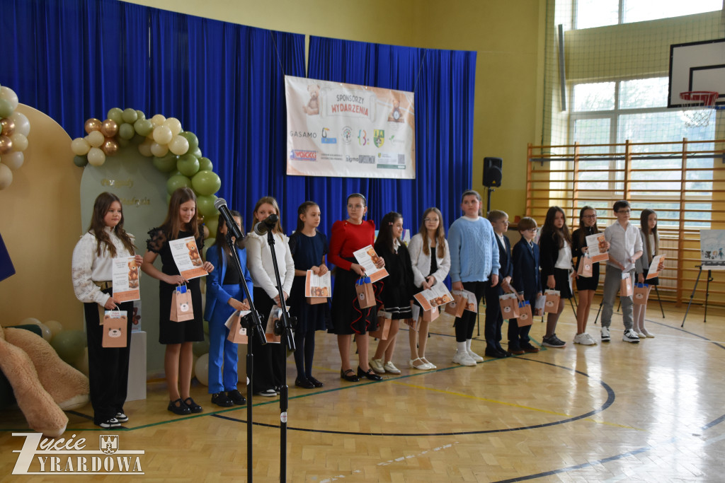 Literacki sukces młodych autorów z Bartnik