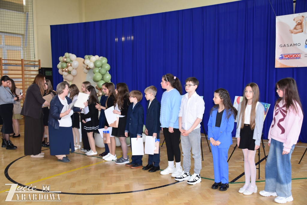 Literacki sukces młodych autorów z Bartnik