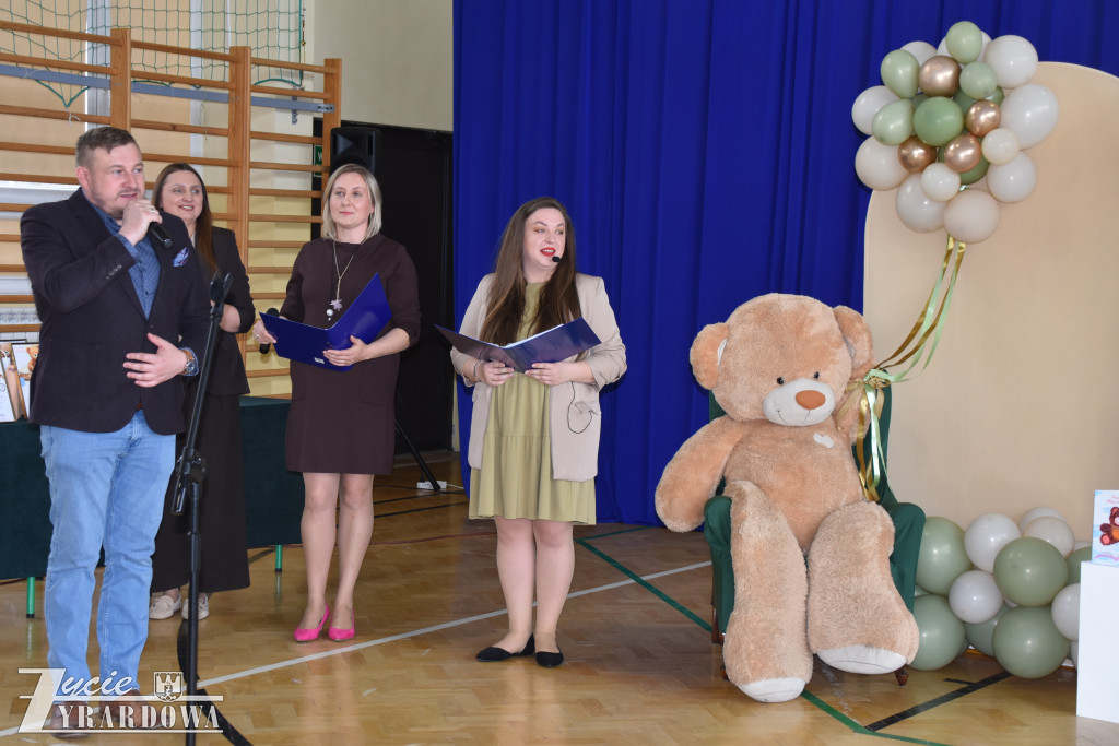 Literacki sukces młodych autorów z Bartnik