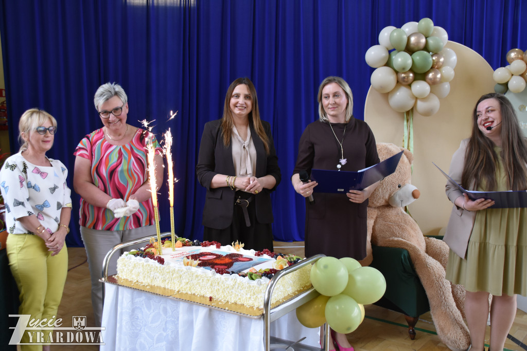 Literacki sukces młodych autorów z Bartnik