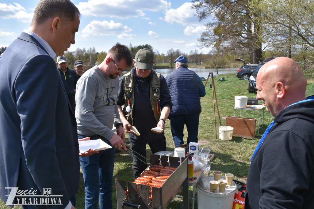 Złowione ryby wróciły do wody „Hamerni”