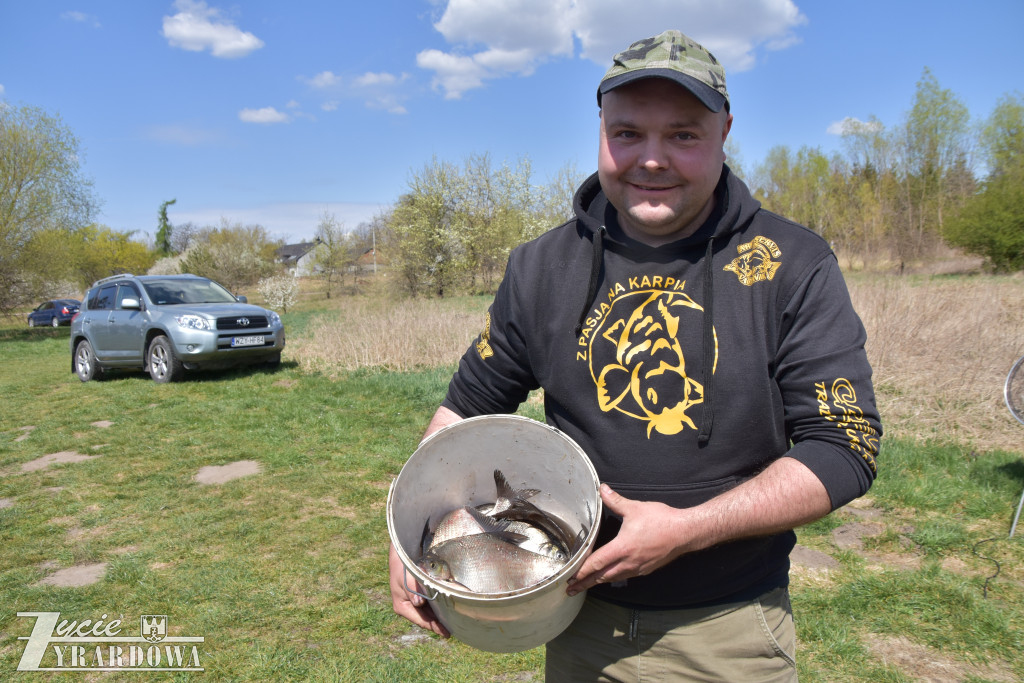 Złowione ryby wróciły do wody „Hamerni”