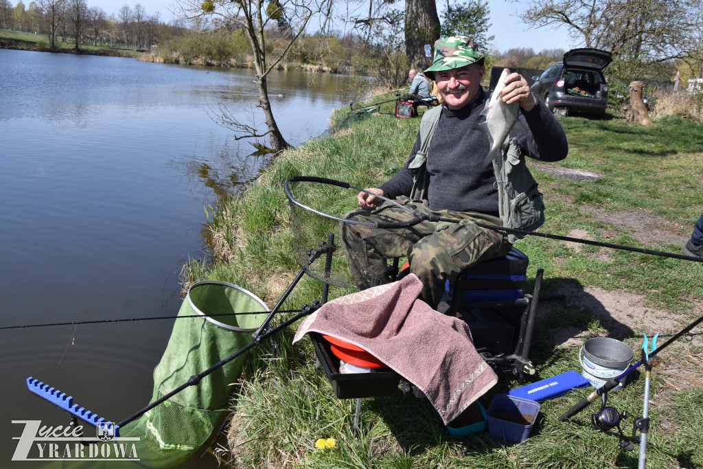 Złowione ryby wróciły do wody „Hamerni”