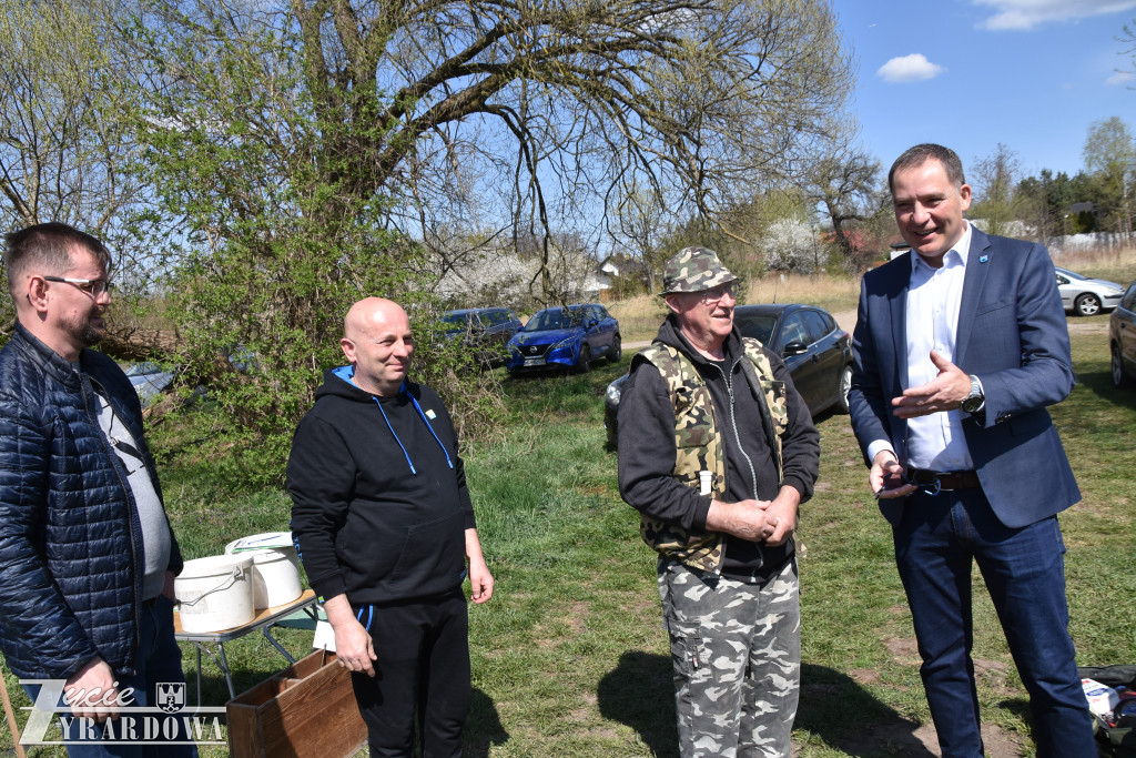Złowione ryby wróciły do wody „Hamerni”
