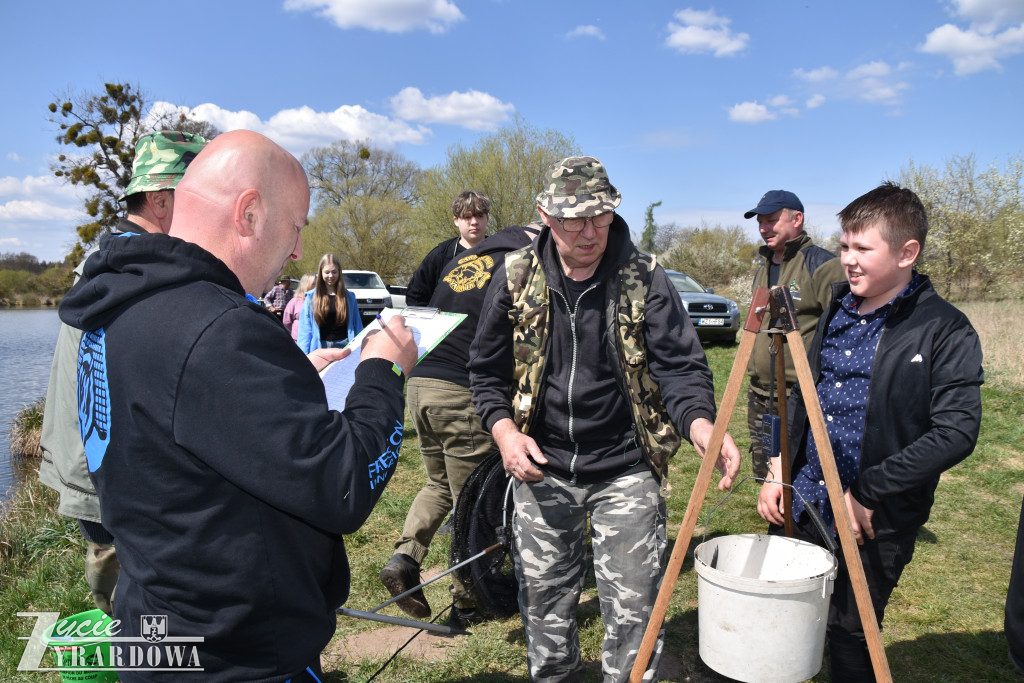 Złowione ryby wróciły do wody „Hamerni”
