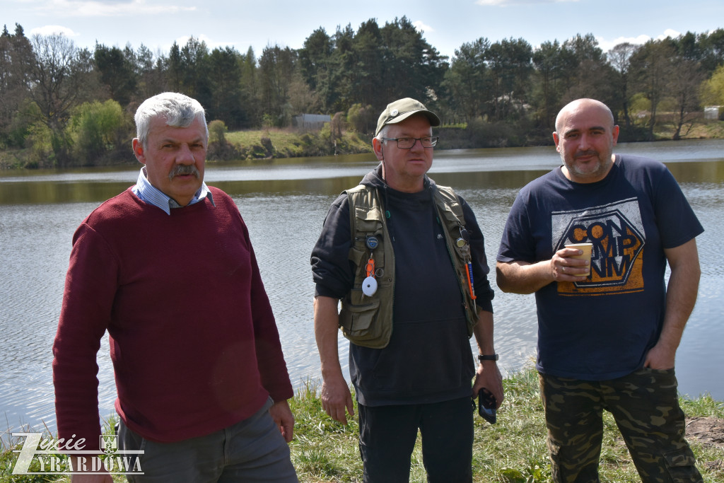 Złowione ryby wróciły do wody „Hamerni”