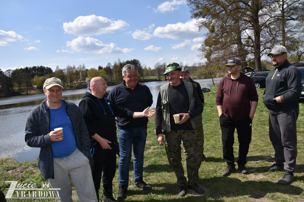 Złowione ryby wróciły do wody „Hamerni”