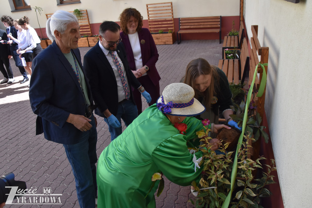 „Dzień Ziemi”  - są bogatsi o „Zielone Patio”