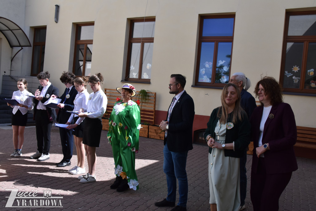 „Dzień Ziemi”  - są bogatsi o „Zielone Patio”