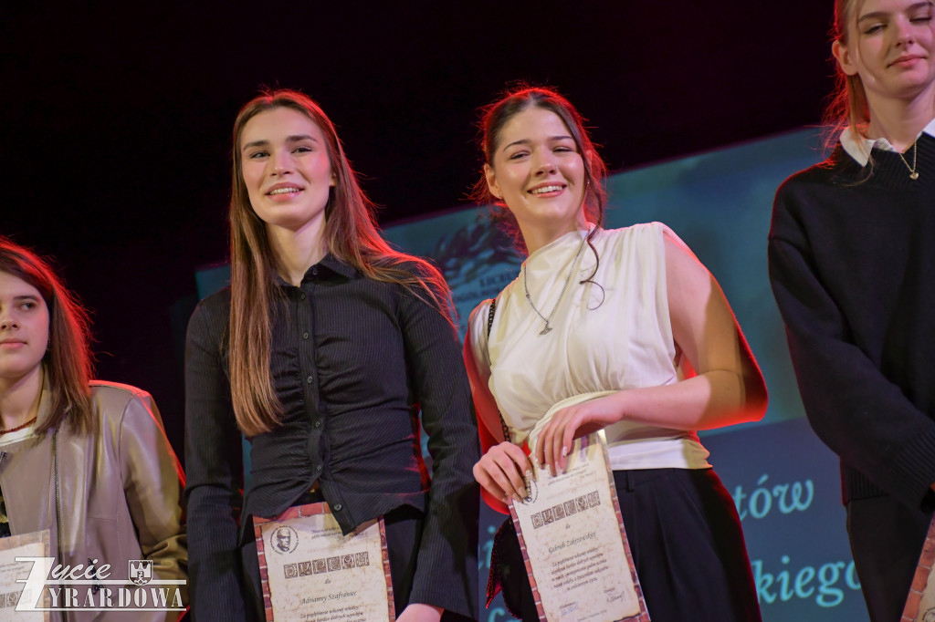 maturzyści z Czerwoniaka zamykają ważny rozdział