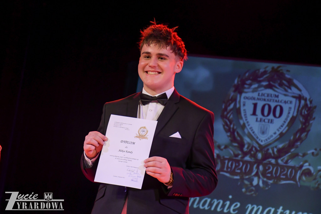 maturzyści z Czerwoniaka zamykają ważny rozdział