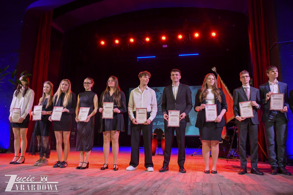 maturzyści z Czerwoniaka zamykają ważny rozdział