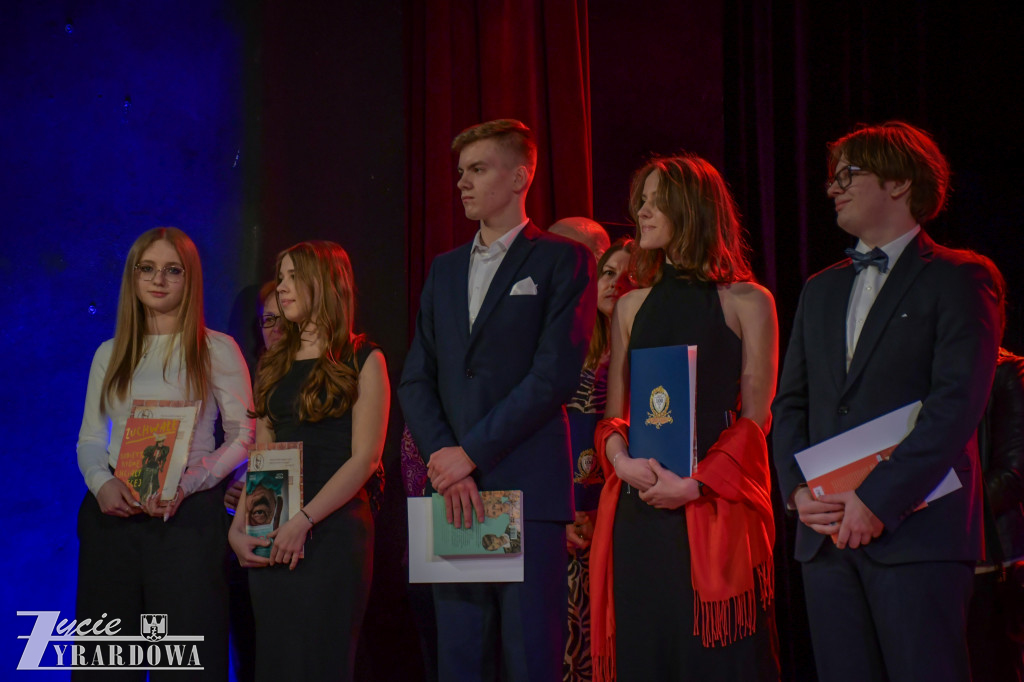 maturzyści z Czerwoniaka zamykają ważny rozdział