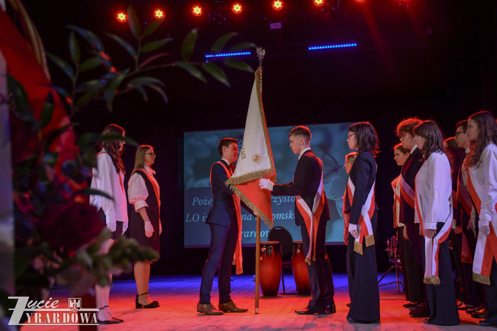 maturzyści z Czerwoniaka zamykają ważny rozdział