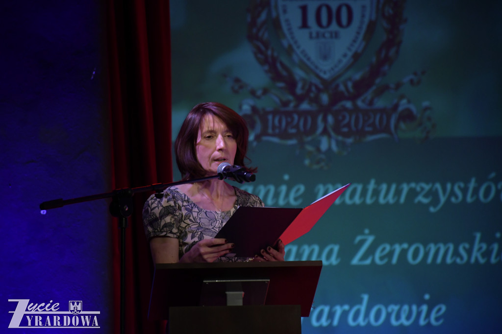 maturzyści z Czerwoniaka zamykają ważny rozdział