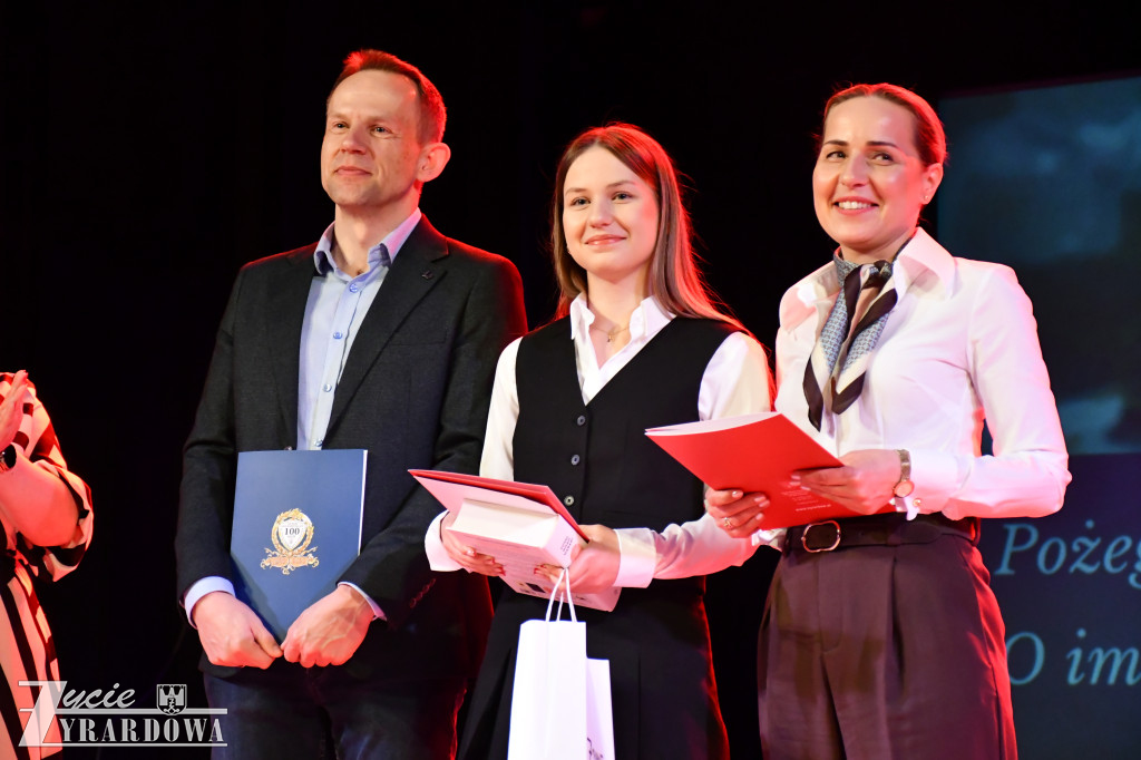 maturzyści z Czerwoniaka zamykają ważny rozdział