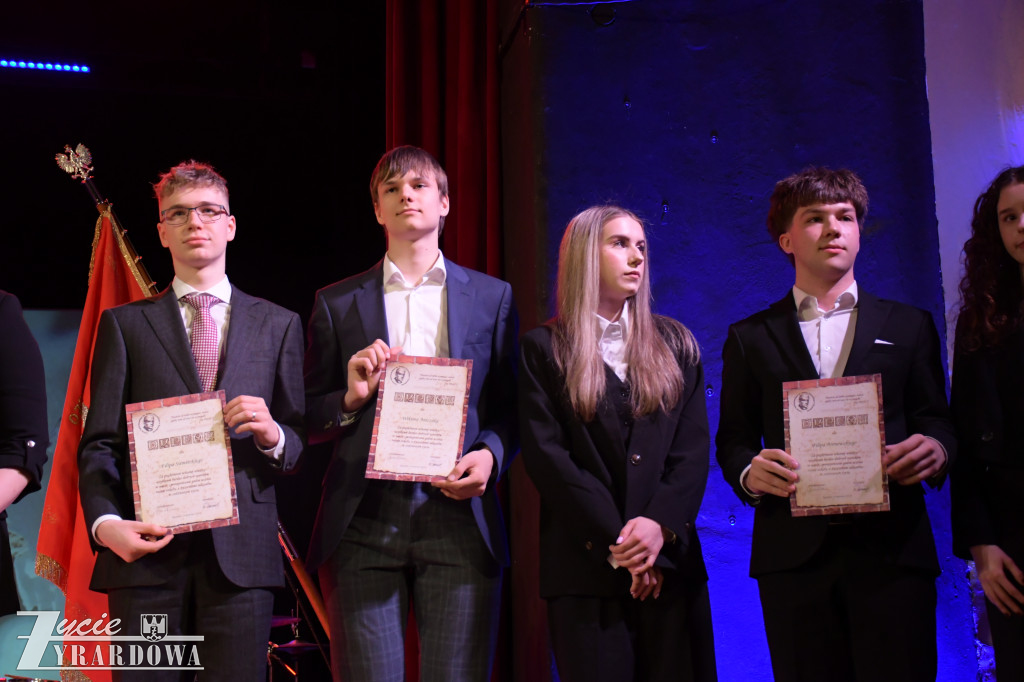 maturzyści z Czerwoniaka zamykają ważny rozdział