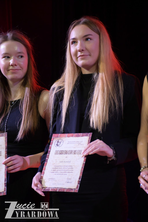 maturzyści z Czerwoniaka zamykają ważny rozdział