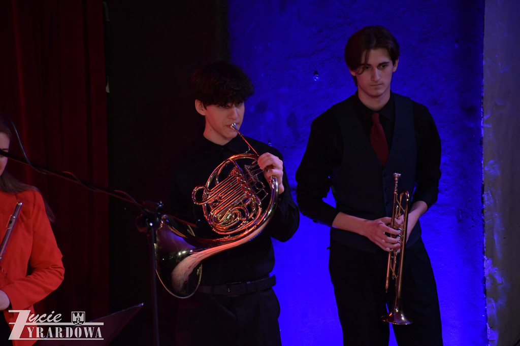 maturzyści z Czerwoniaka zamykają ważny rozdział