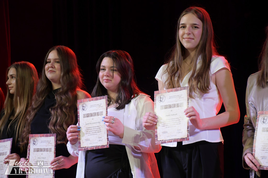 maturzyści z Czerwoniaka zamykają ważny rozdział