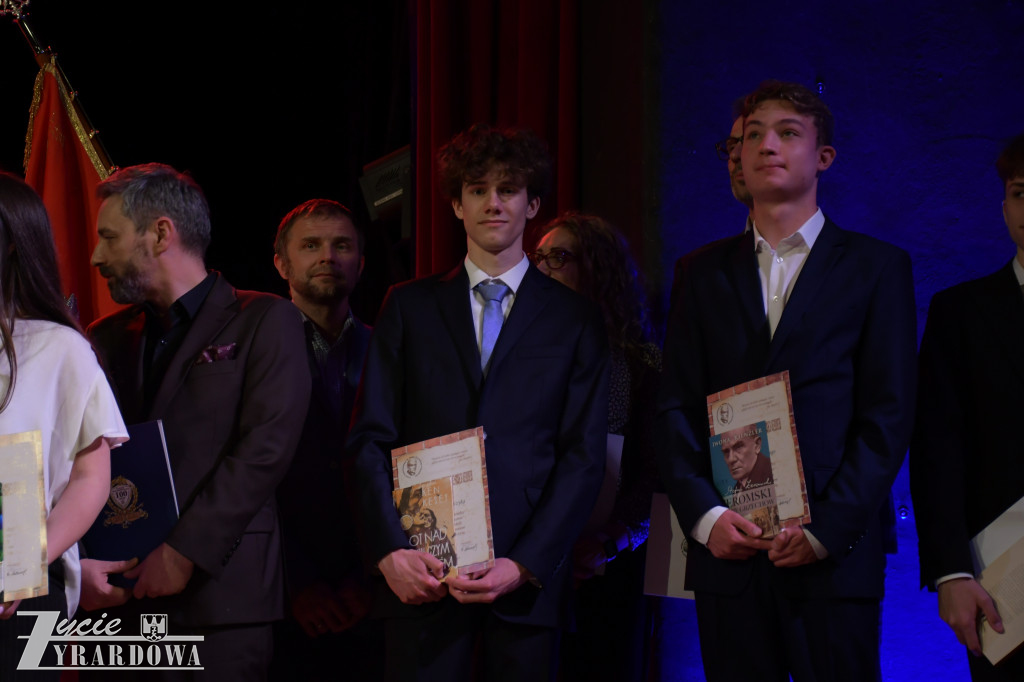 maturzyści z Czerwoniaka zamykają ważny rozdział