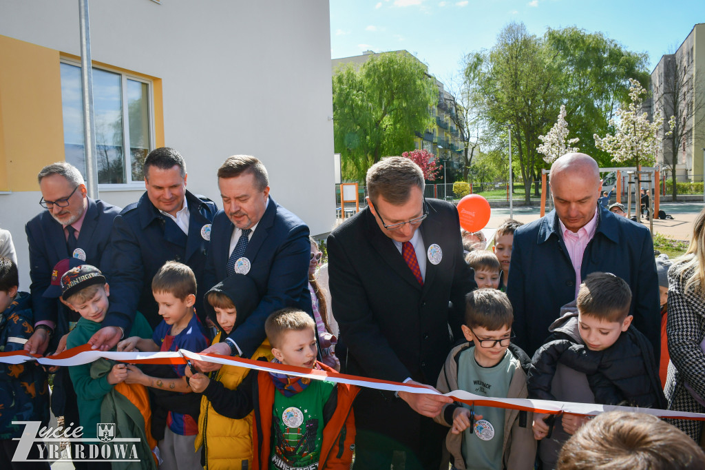 Dzień Ziemi na nowym placu zabaw w SP nr 3