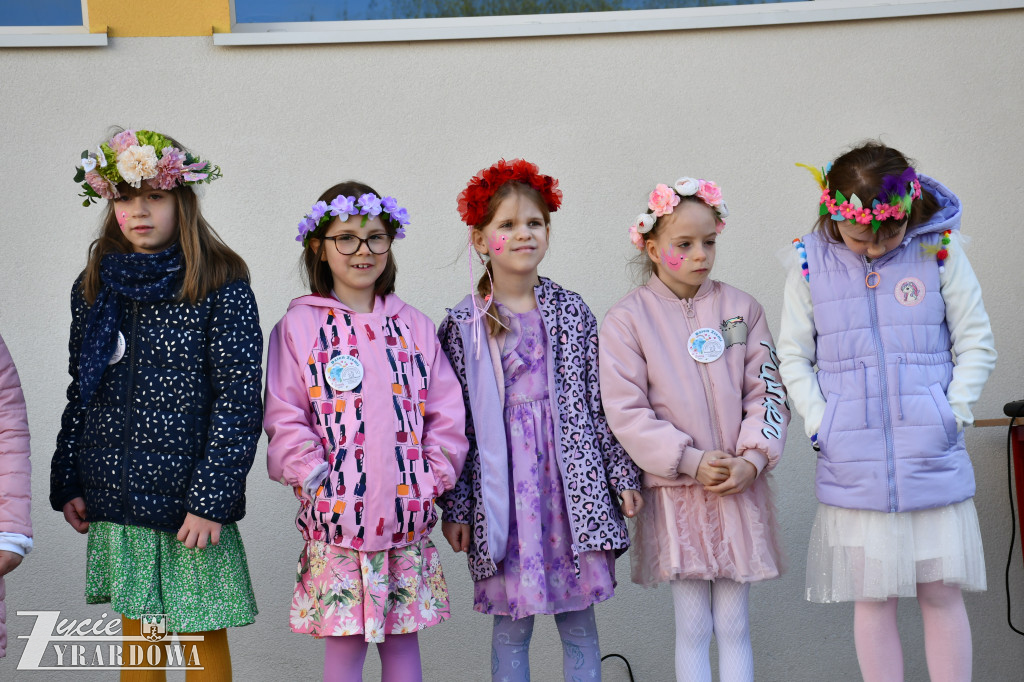 Dzień Ziemi na nowym placu zabaw w SP nr 3